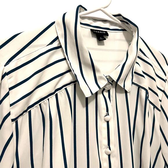 Torrid Long Sleeve Shirt Madison Georgette Teal Stripe 0X - Picture 4 of 11